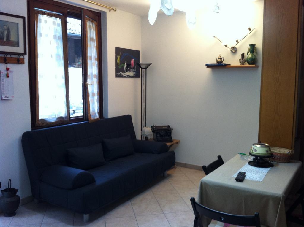 B&B Il Portico Del Conte Bosisio Parini ห้อง รูปภาพ