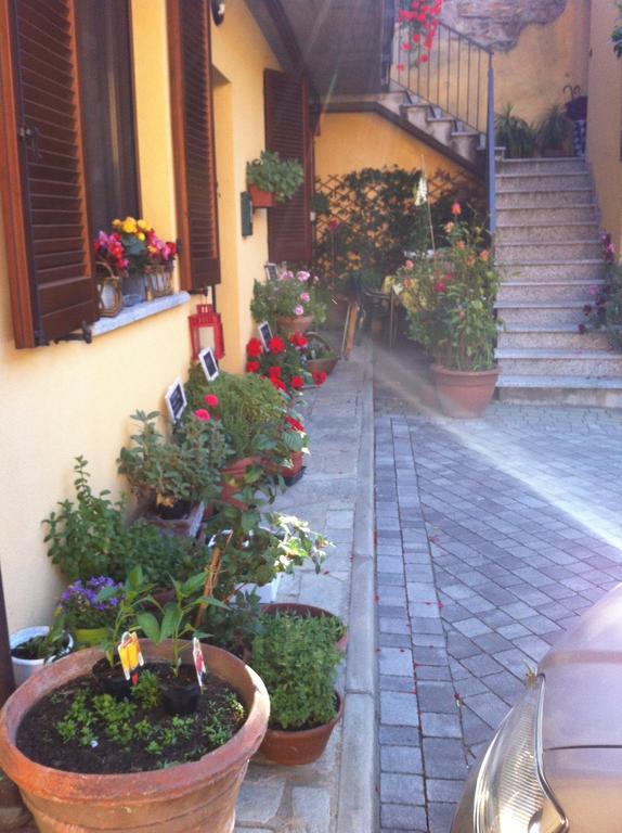 B&B Il Portico Del Conte Bosisio Parini ภายนอก รูปภาพ