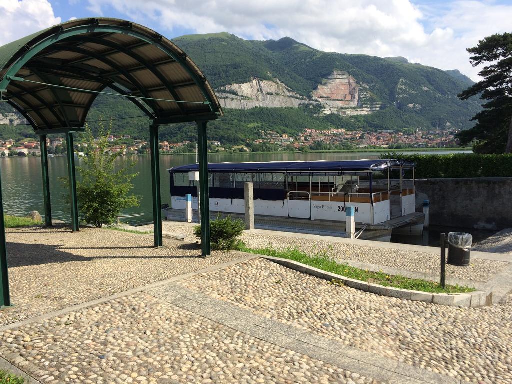 B&B Il Portico Del Conte Bosisio Parini ภายนอก รูปภาพ