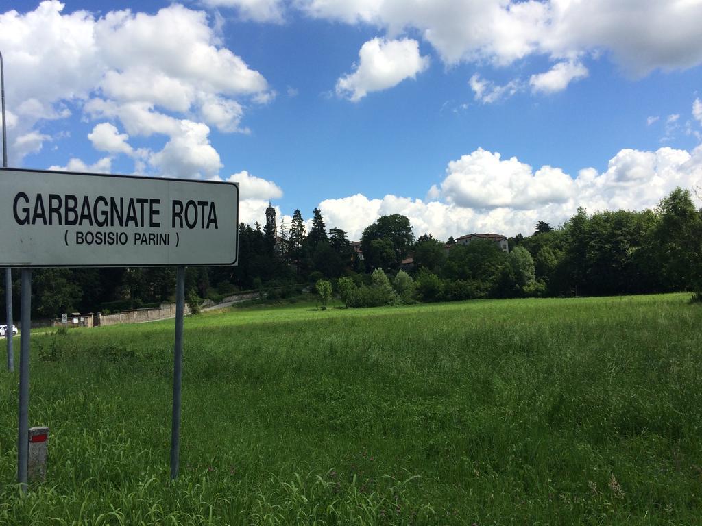B&B Il Portico Del Conte Bosisio Parini ภายนอก รูปภาพ